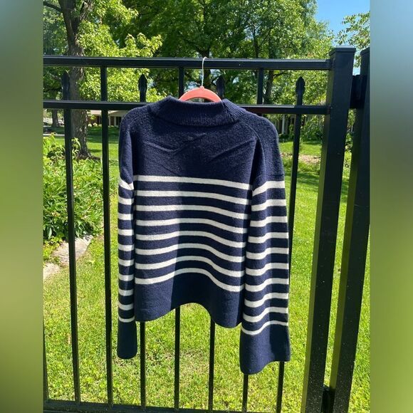 J Crew Chunky Crewneck Sweater in Supersoft Yarn NWT - Picture 11 of 11